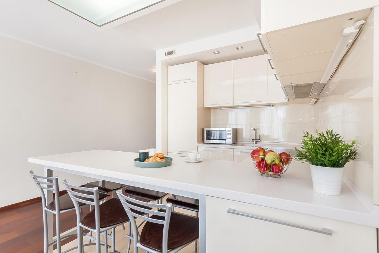 וילנה Central Apartment In Gedimino Av By Urban Rent מראה חיצוני תמונה